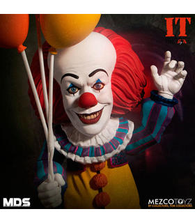 figura-mds-deluxe-pennywise-stephen-king-it-1990-15cm